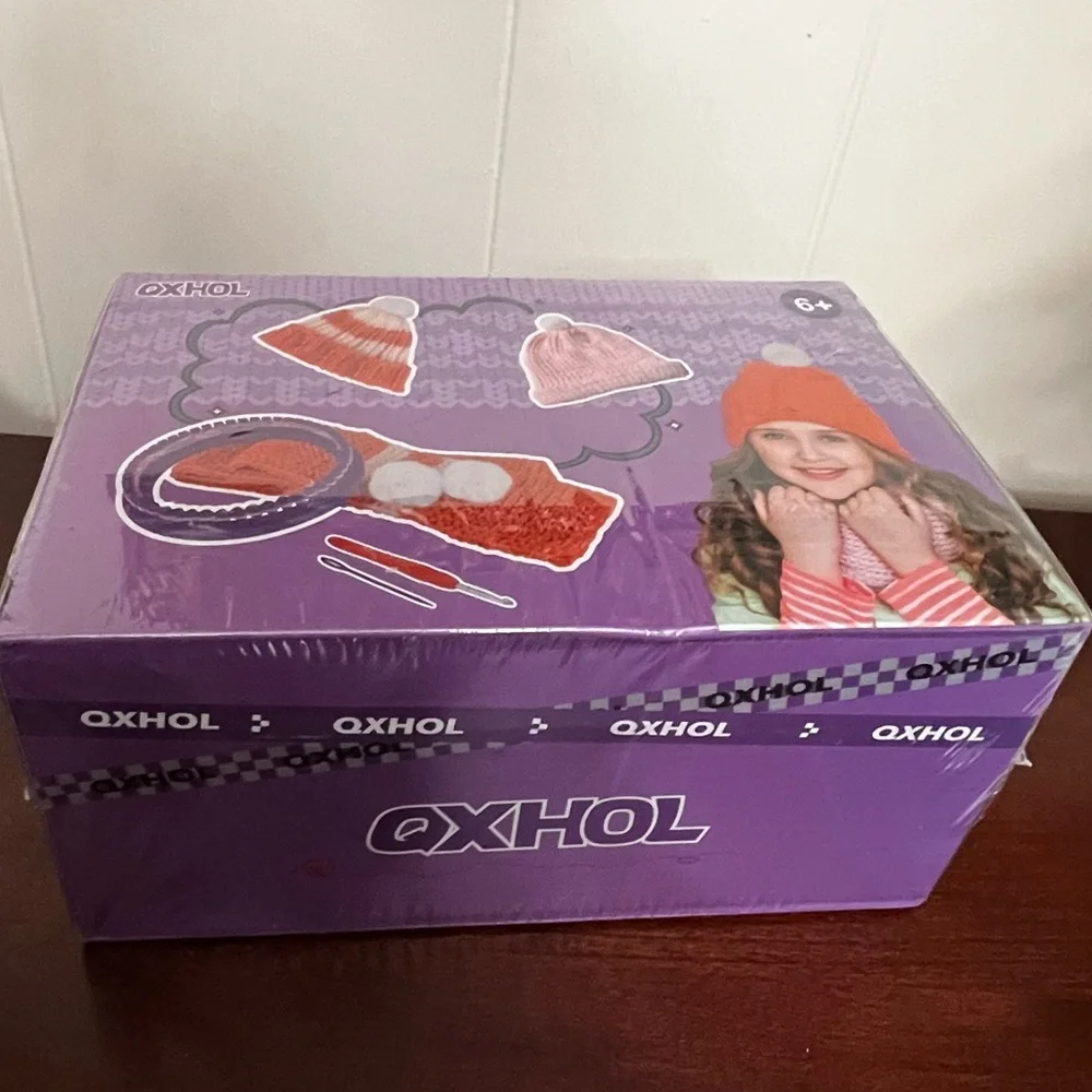 QXHOL  Knit Hat Scarf Knitting Loom Kit - DIY Craft Kit for Beginner new in box